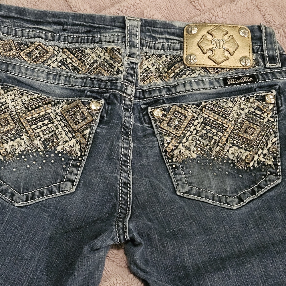 Miss Me Women's Blue Jeans with Gold Accents Sz 30 No Stetch, Boot Cut